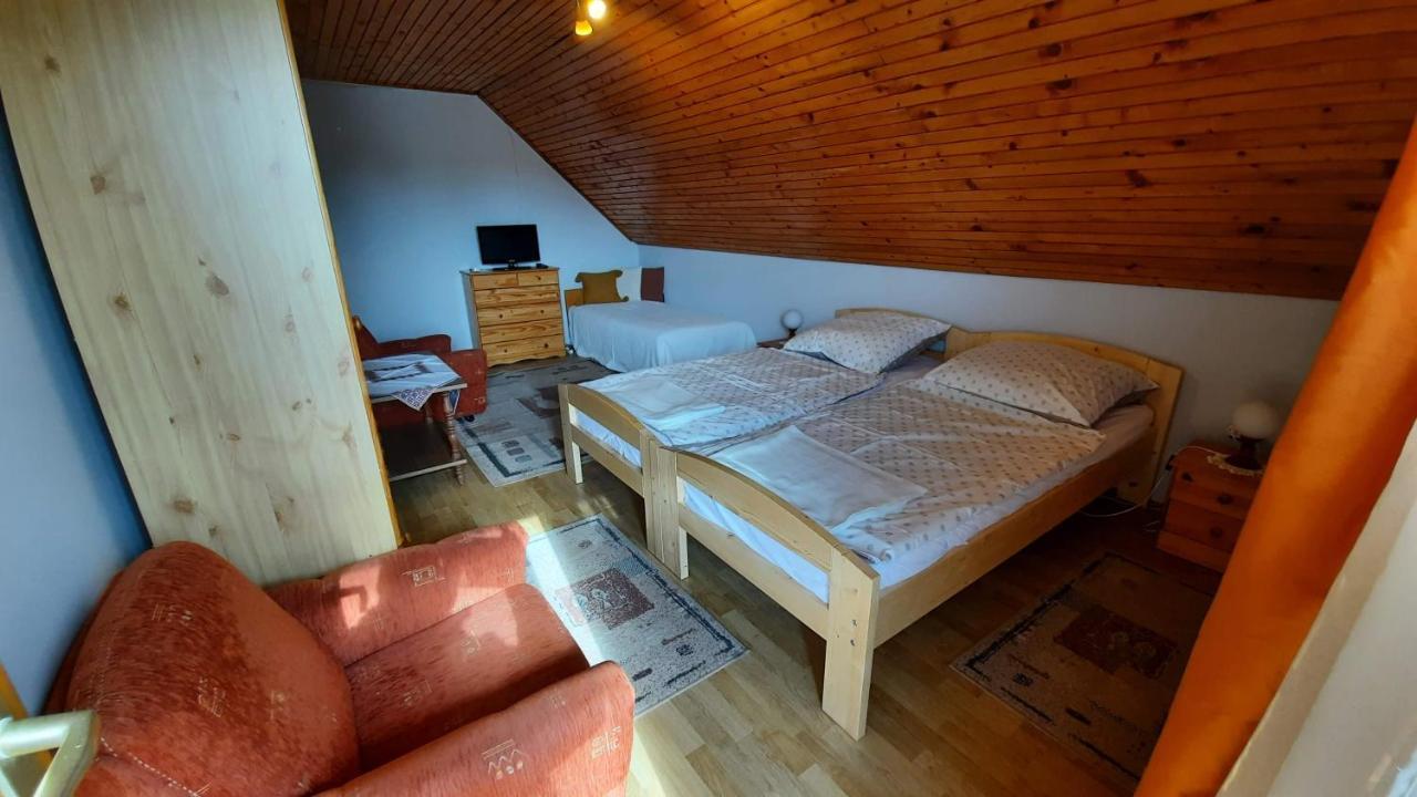 Magdaléna Ház Apartamento Balatonlelle Exterior foto