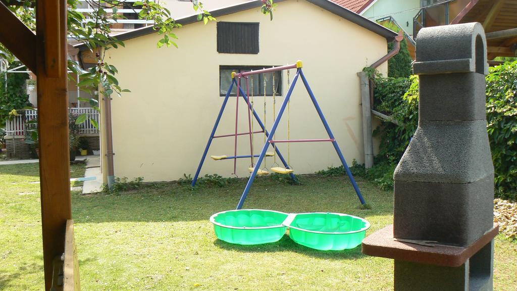 Magdaléna Ház Apartamento Balatonlelle Exterior foto